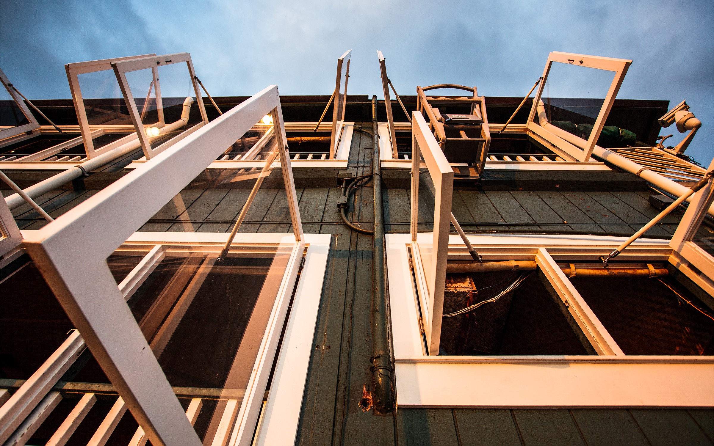 What is Universal Windows Platform (UWP)? LaptrinhX