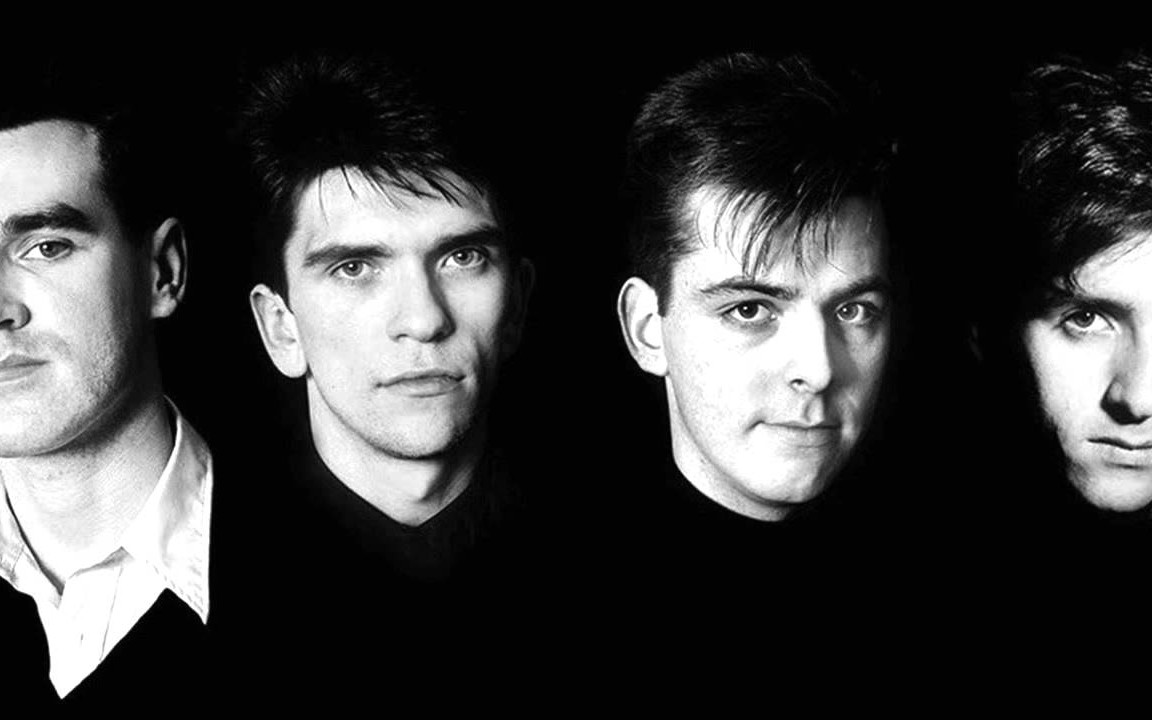 M smith heaven. Басист Smiths. The Smiths Жанр. The Smiths обои. Рабочий стол the Smiths.