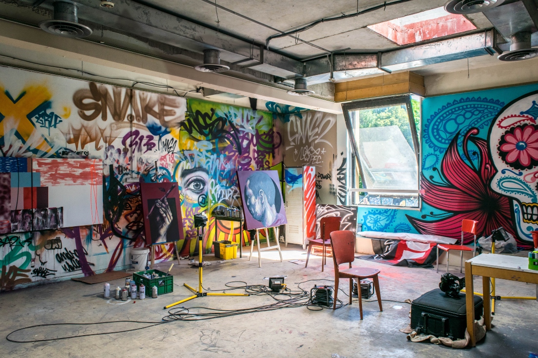 graffiti-in-art-studio-with-lighting-equipment