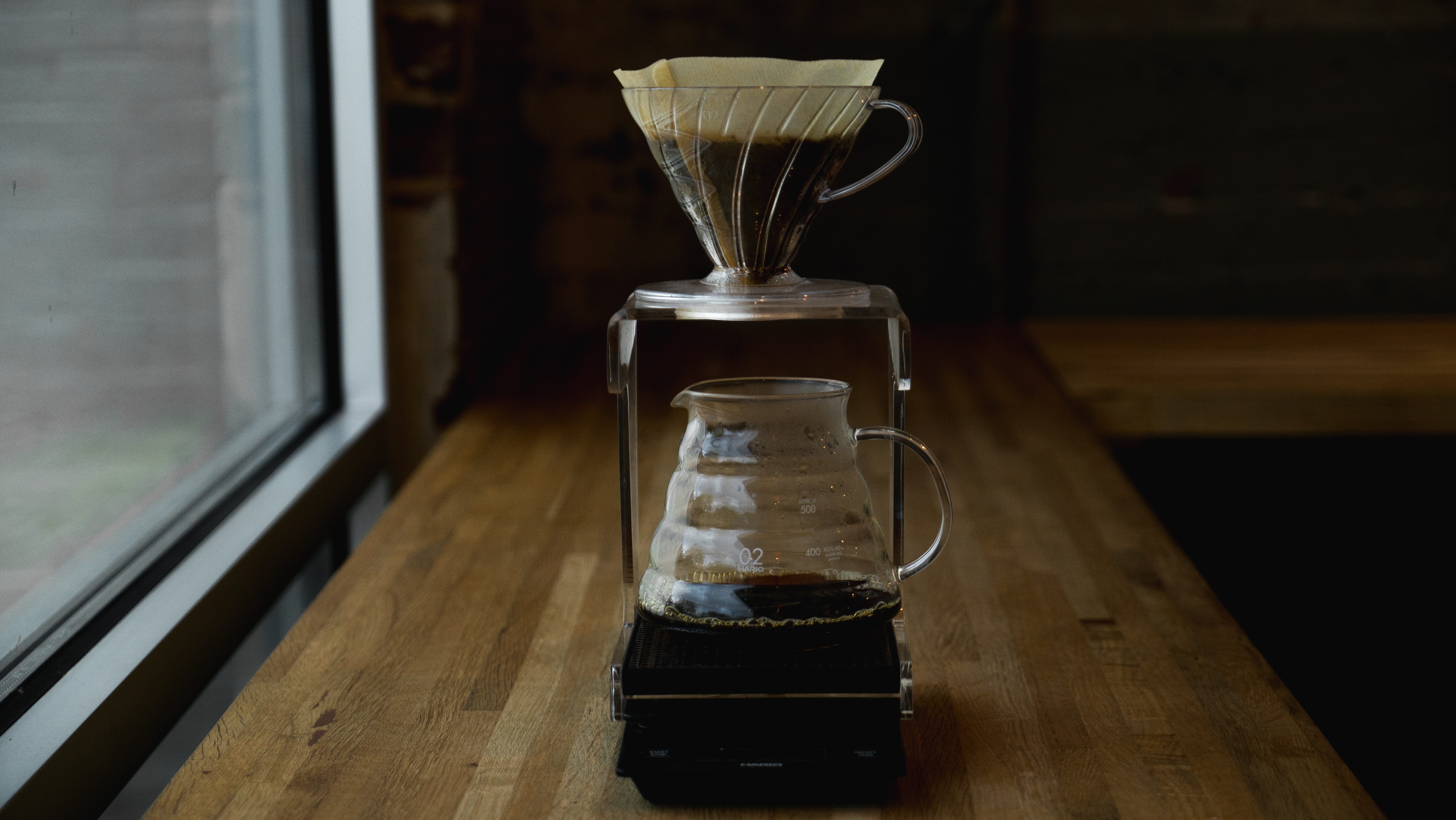 Coffee-straining-into-mug