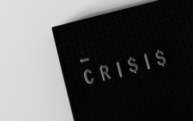 How to Handle a Crisis in a Software Project and Solve Disaster