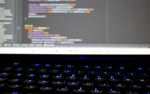 Blockchain, AI, and Edge Computing: Redefining Modern App Development