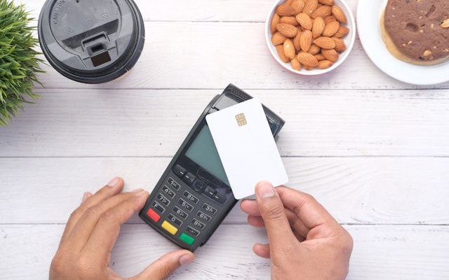 How Global Payment Processors like Stripe and PayPal Use Apache Kafka and Flink to Scale