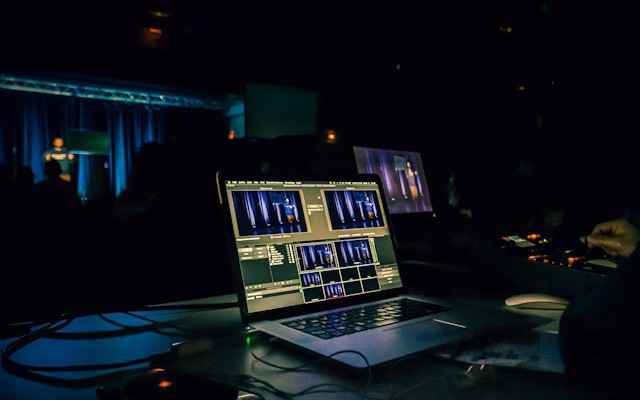 Stateful AI: Streaming Long-Term Agent Memory With Amazon Kinesis