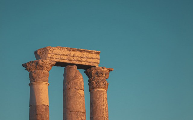 The 7 Pillars of Meeting Design: Transforming Expensive Conversations into Decision Assets