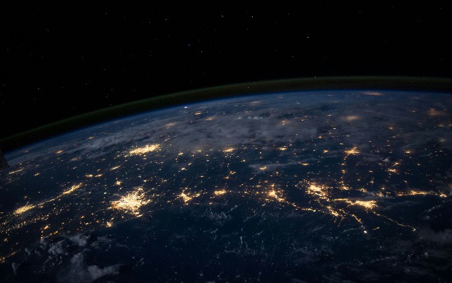 The Real-Time Revolution: Why Blockchain Needs Data Stream Processing