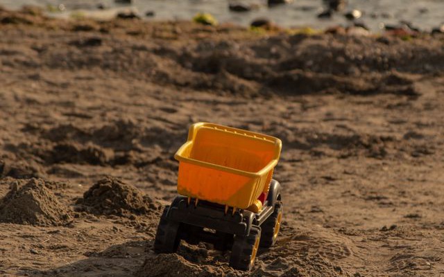 Your AI Coding Agent Can't Steal What It Never Had: The Docker Sandbox Isolation Story