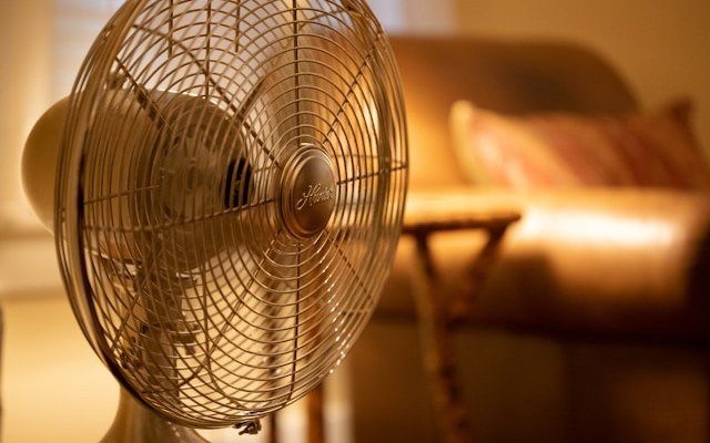 Why Push-Based Systems Fail at Scale — and How Hybrid Fan-Out Fixes It